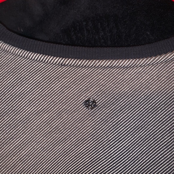 Lululemon pullover - Picture 6 of 6